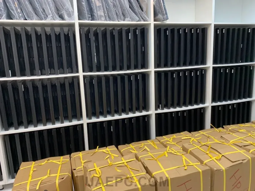 secondhand-dell-screens-in-stock - monitors-gallery