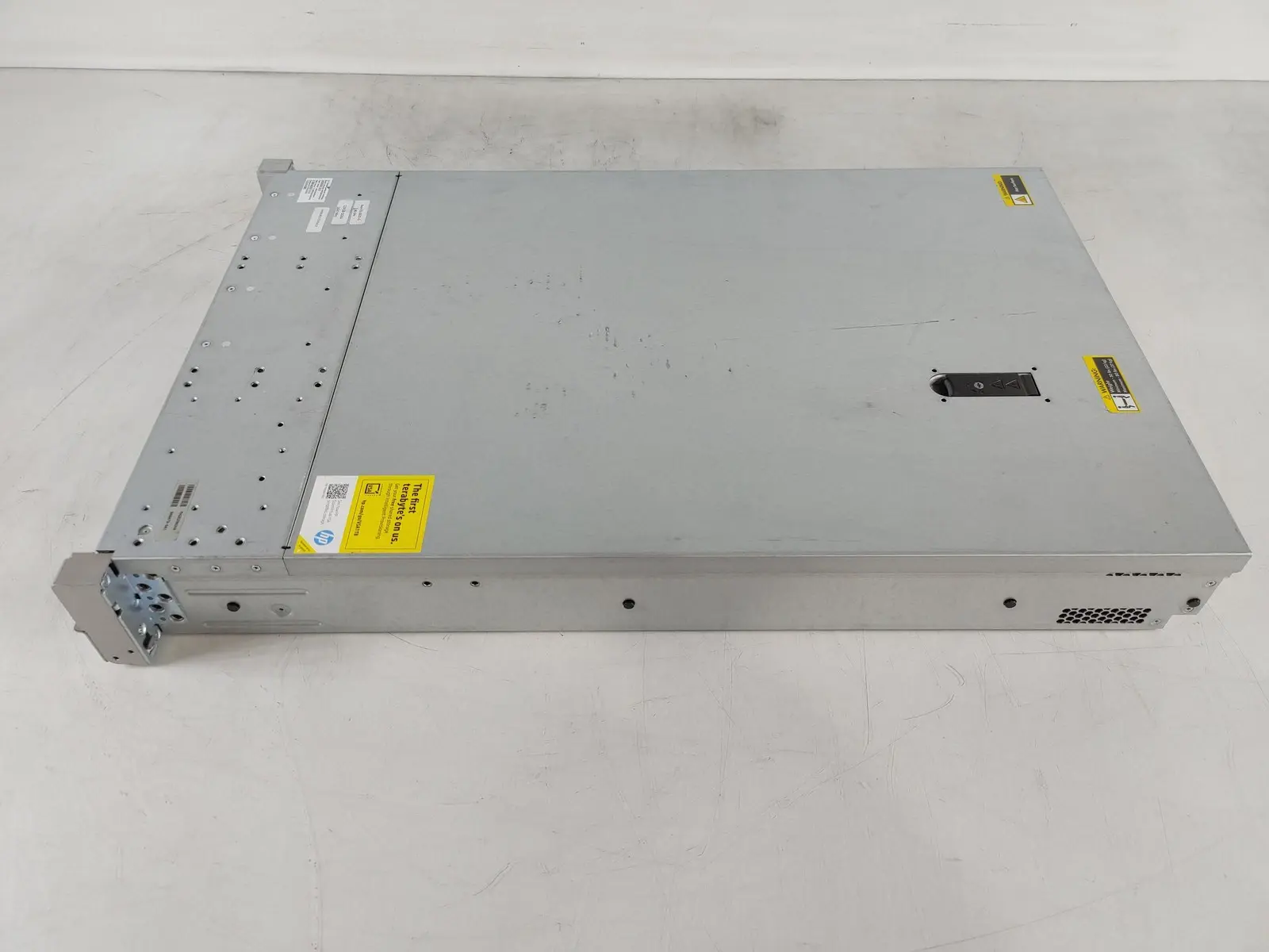 HP-ProLiant-DL380-Gen9-Chassis-Top - servers